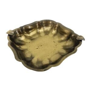 Vintage Brass Ashtray Cigar Cigarette Table Decoration Rustic Moody Decor 6"x6"